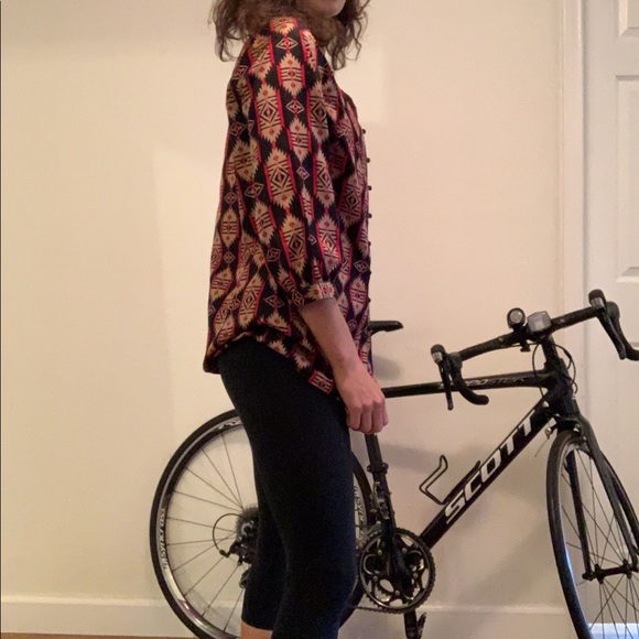 JONES NY - Lose fitting button up tribal print - Picture 4 of 6